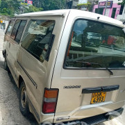 NISSAN CARAVAN 1998