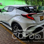 TOYOTA C-HR 2017