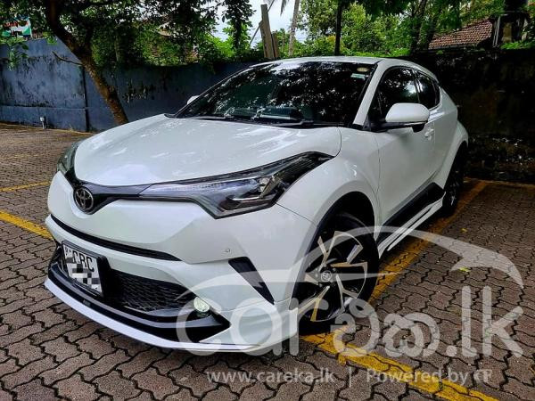 TOYOTA C-HR 2017