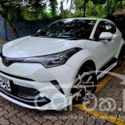 TOYOTA C-HR 2017