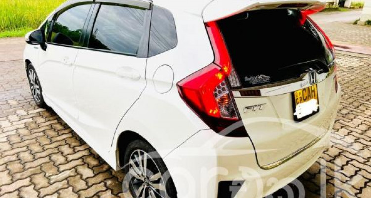 HONDA FIT 2015