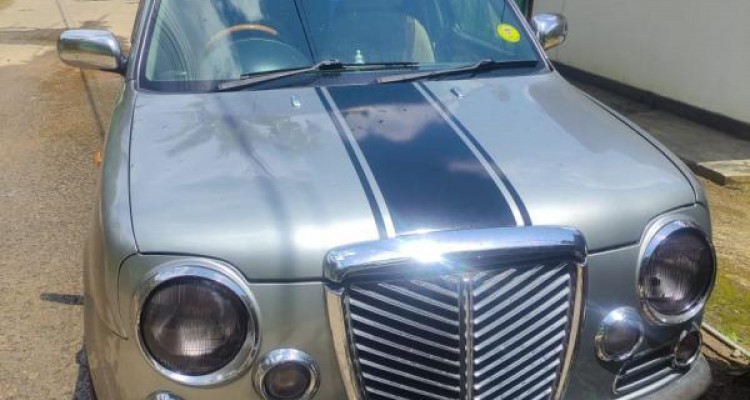 NISSAN MARCH 2000