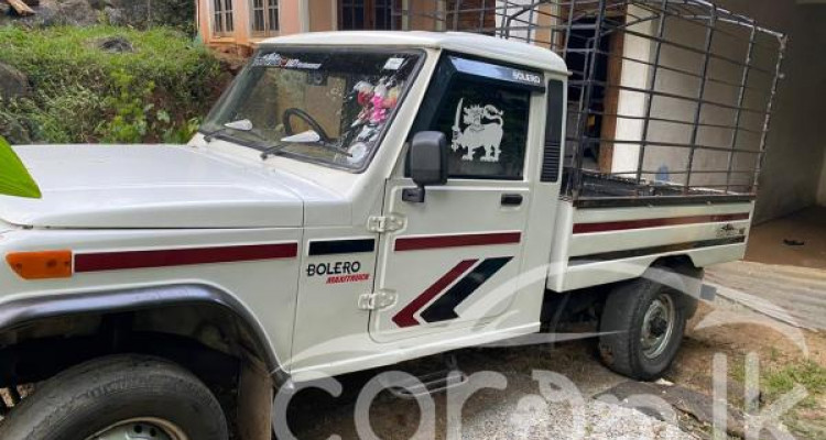 MAHINDRA BOLERO MAXXI TRUCK 2011