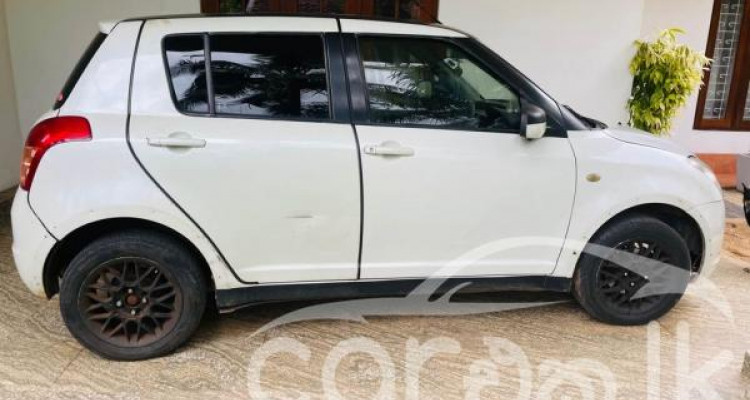 SUZUKI SWIFT 2011