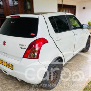 SUZUKI SWIFT 2011