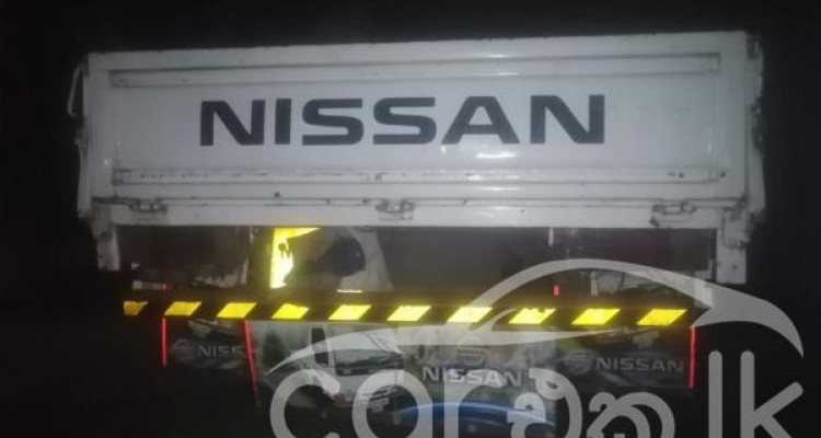 NISSAN ATLAS 1999