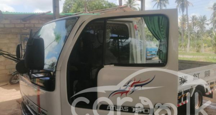 NISSAN ATLAS 1999