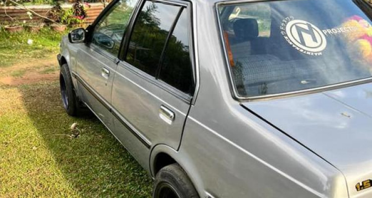 NISSAN SUNNY B11 1987