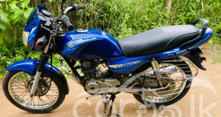 BAJAJ CALIBER 2004