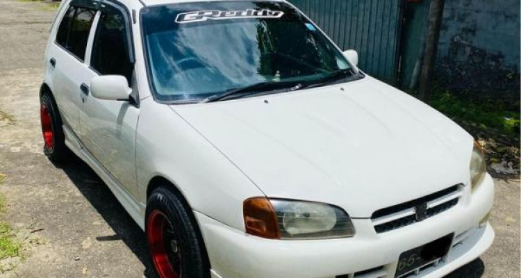 TOYOTA STARLET 1997