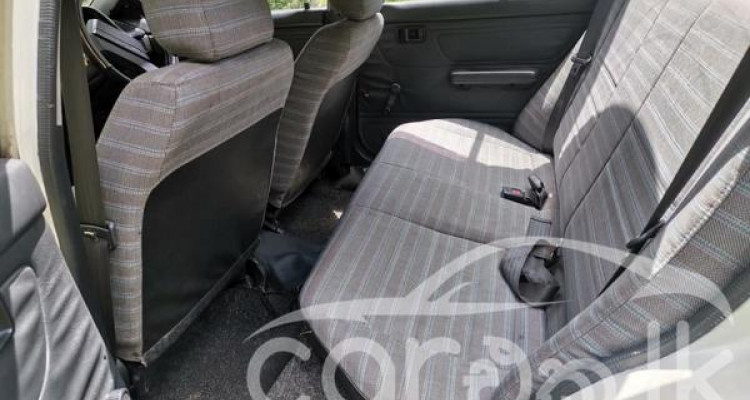 MAZDA FAMILIA 1995
