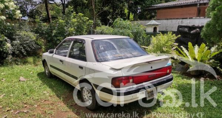 MAZDA FAMILIA 1995