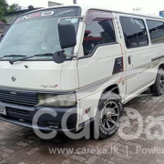 NISSAN CARAVAN 2000