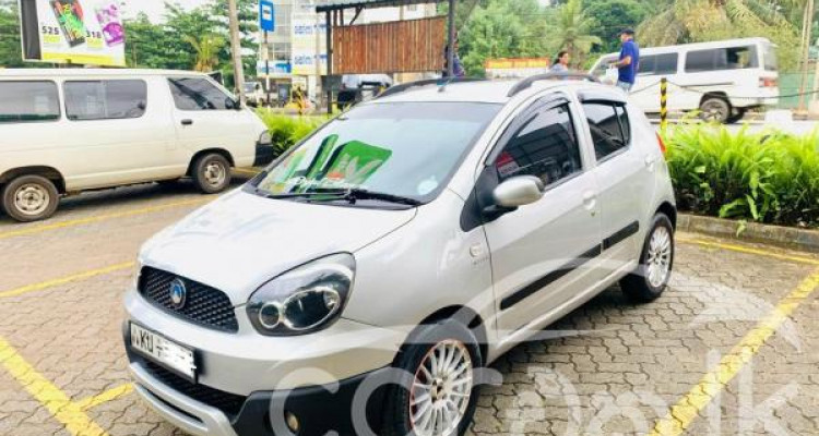 MICRO PANDA CROSS 2012