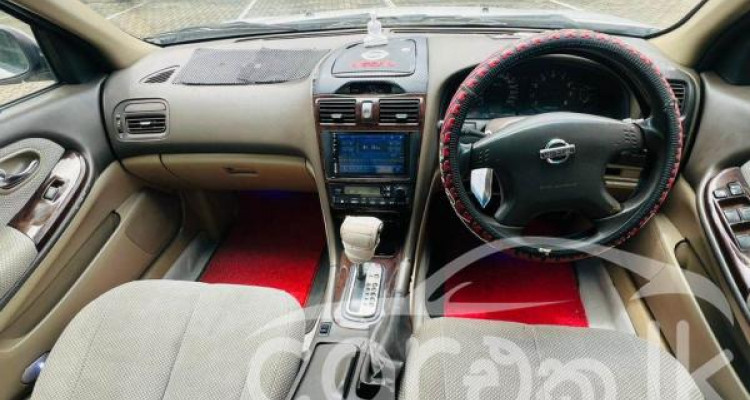 NISSAN CEFIRO 2000