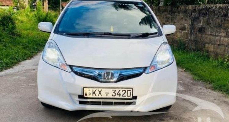 HONDA FIT GP1 2012