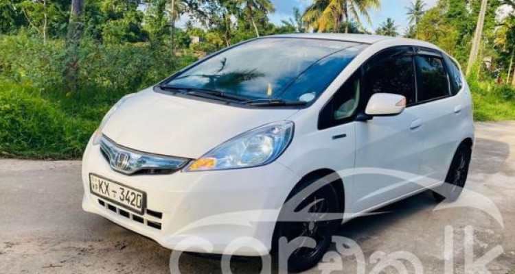 HONDA FIT GP1 2012