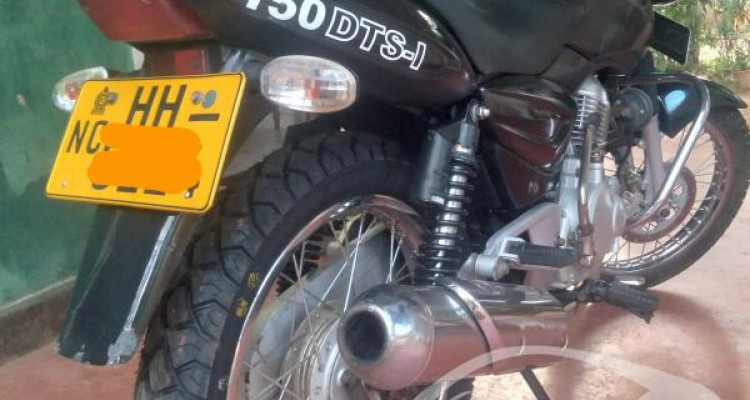 BAJAJ PULSAR 150 2003