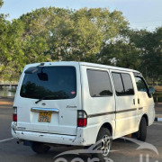 NISSAN VANETTE 2000