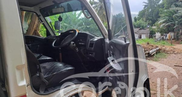 MAZDA BONGO 1997