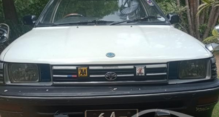 TOYOTA COROLLA WAGON 1990