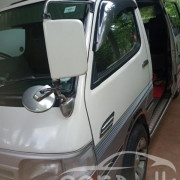 TOYOTA DOLPHIN 1998