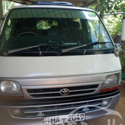 TOYOTA DOLPHIN 1998