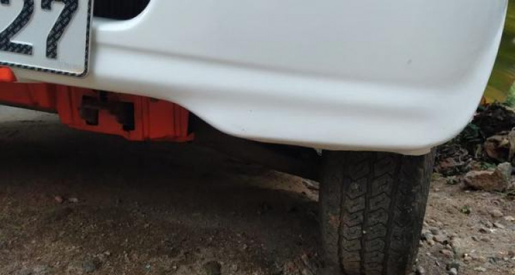 SUZUKI BATTA LORRY 2000