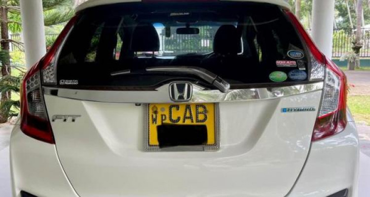 HONDA FIT GP5 2014