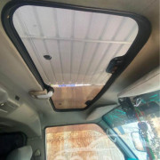 NISSAN CARAVAN 1996