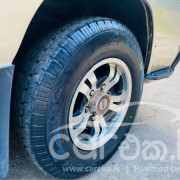 NISSAN CARAVAN 1996