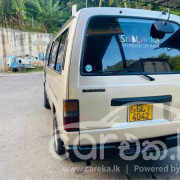 NISSAN CARAVAN 1996