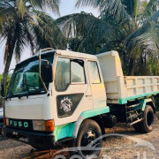 MITSUBISHI FUSO 1980
