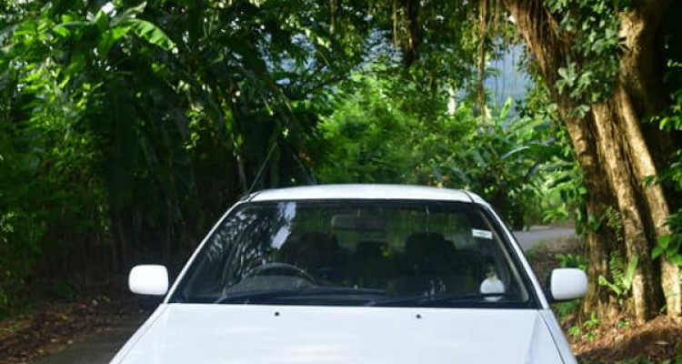 TOYOTA CARINA AT212 1999