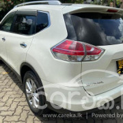NISSAN X TRAIL 2015