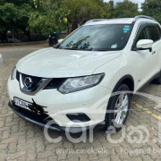 NISSAN X TRAIL 2015