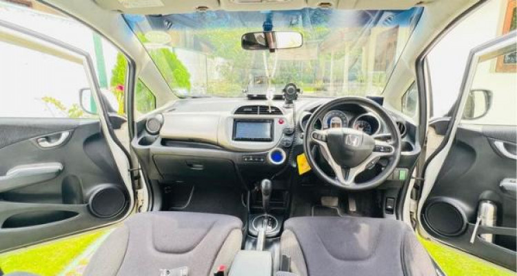 HONDA FIT GP1 2011