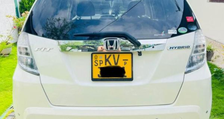 HONDA FIT GP1 2011
