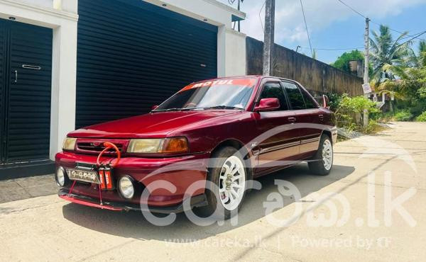 MAZDA FAMILIA 1994