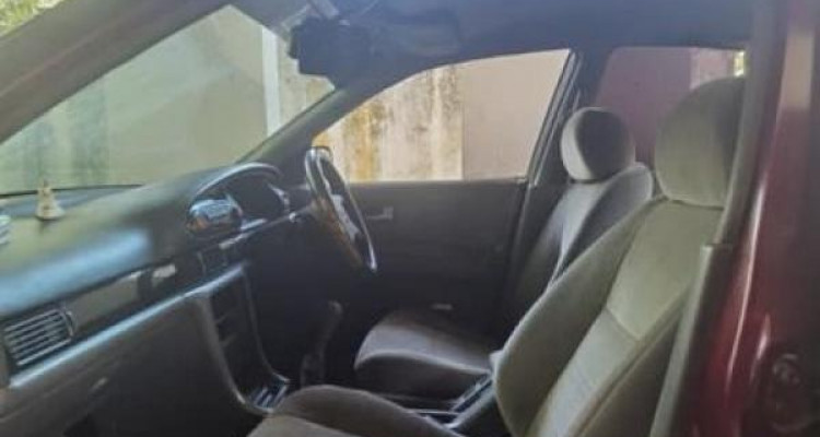 NISSAN BLUEBIRD 1994