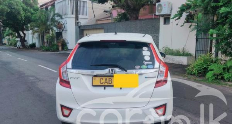 HONDA FIT GP5 2014