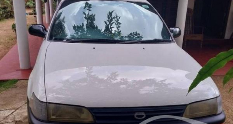 TOYOTA COROLLA 2000