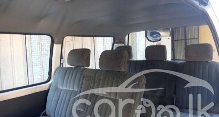 MITSUBISHI DELICA PO5 1989