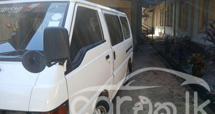 MITSUBISHI DELICA PO5 1989