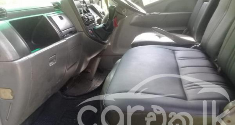 MITSUBISHI CANTER 2003