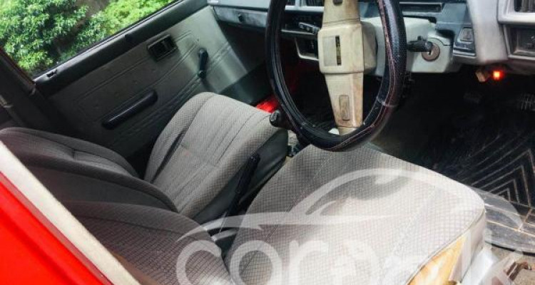 NISSAN SUNNY 1985