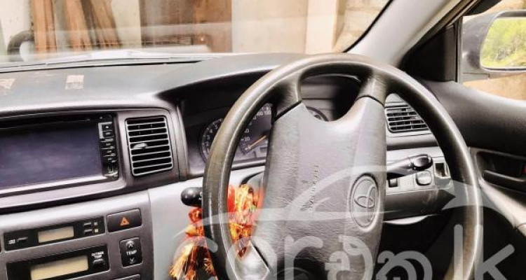 TOYOTA COROLLA 121 2003