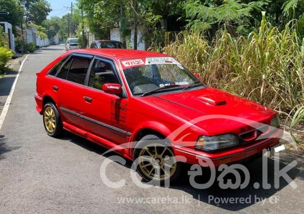 MAZDA 323 1987