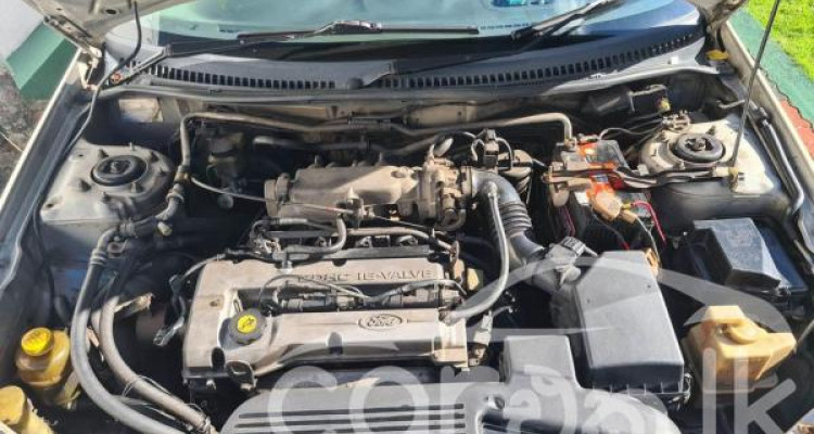 FORD LASER 2000