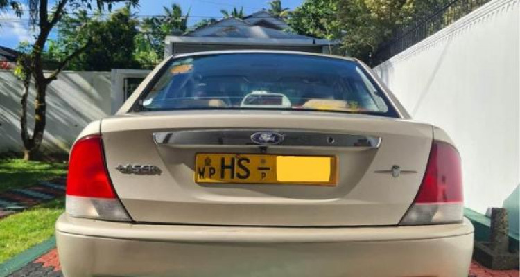 FORD LASER 2000